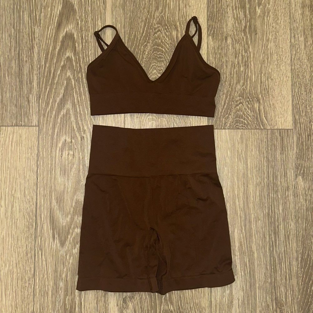 Skims Soft Smoothing Seamless Biker Short & Bralette Set